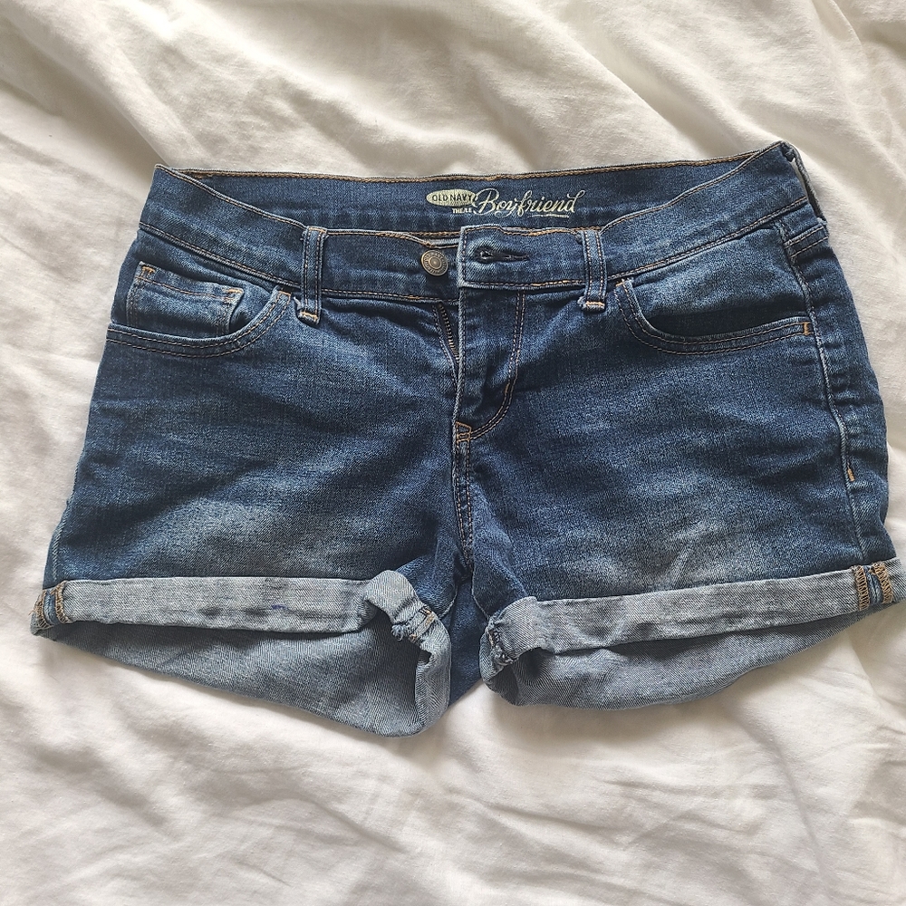 Old navy boyfriend Jean shorts